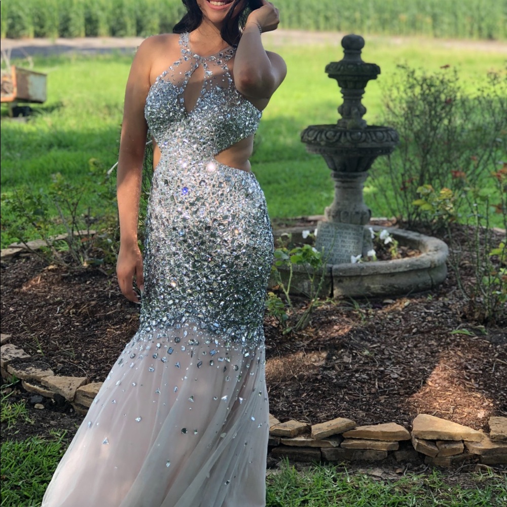 Keyhole Gem Lace Up Back Mermaid Prom Dress
